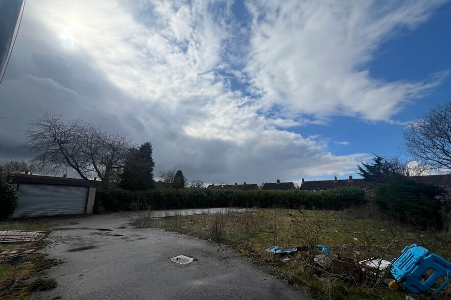 Hawthorn Close, Hertford à vendre - Autre – Image 2 sur 2