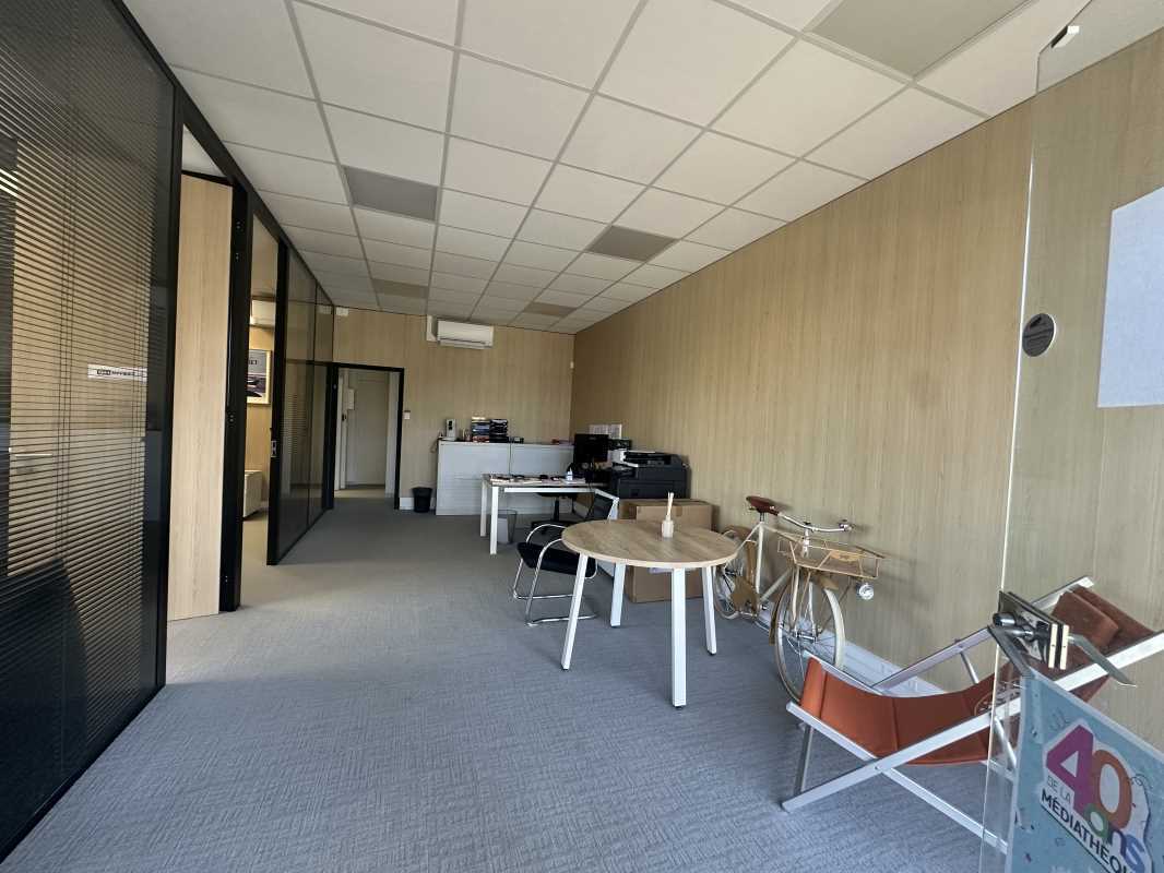 Bureau dans Eysines à vendre Photo intérieure– Image 1 sur 4