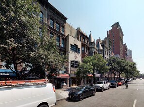 143 W 72nd St, New York, NY à louer Photo intérieure– Image 1 sur 9