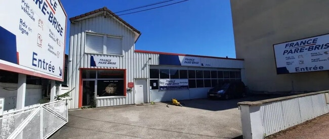 Plus de détails pour Local d’activités à vendre