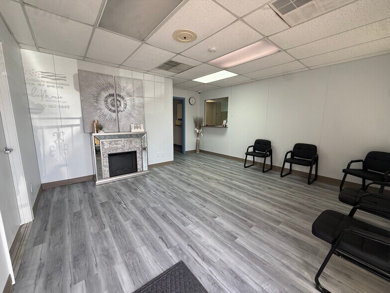 4521 S Staples St, Corpus Christi, TX à louer - Photo de l’immeuble – Image 3 sur 19