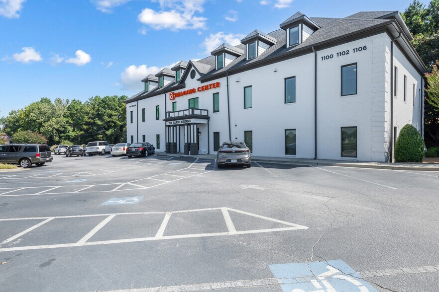 1100-1108 Hospital Dr, Stockbridge, GA à louer - Photo de l’immeuble – Image 2 sur 21