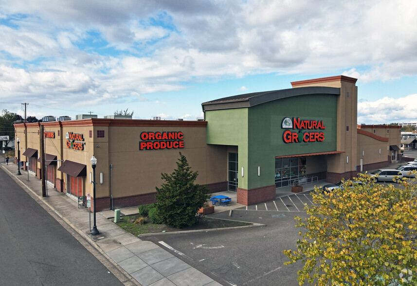 12155 SW Broadway St, Beaverton, OR à louer - Photo principale – Image 1 sur 3