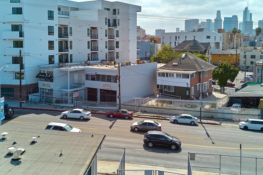 830 S Hoover St, Los Angeles, CA à vendre - Photo de l’immeuble – Image 3 sur 48