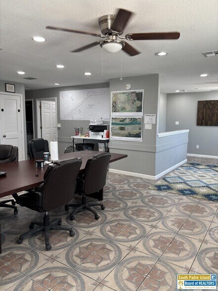 1683 Hwy 100, Port Isabel, TX à louer - Photo de l’immeuble – Image 3 sur 14