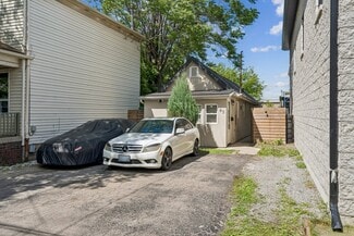 Plus de détails pour 43 Whitfield Av, Hamilton, ON - Industriel/Logistique à vendre