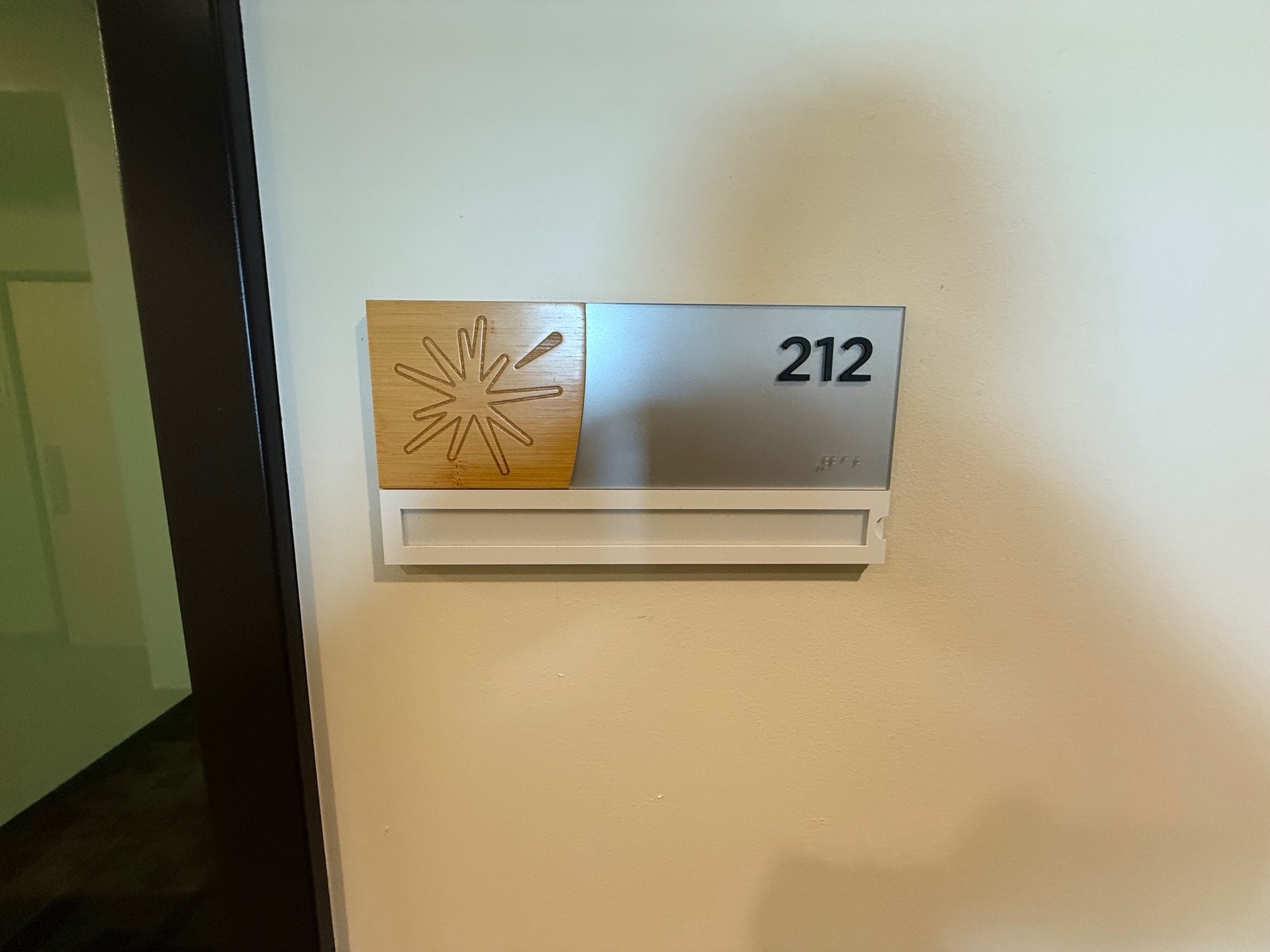 320 E Vine Dr, Fort Collins, CO à louer Photo intérieure– Image 1 sur 2