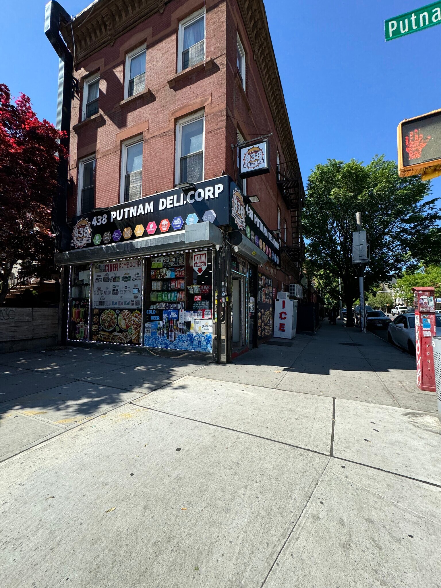 293 Putnam, Brooklyn, NY à louer Photo principale– Image 1 sur 6