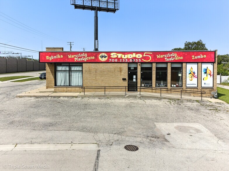 9000 W 79th St, Justice, IL à vendre - Photo de l’immeuble – Image 2 sur 21