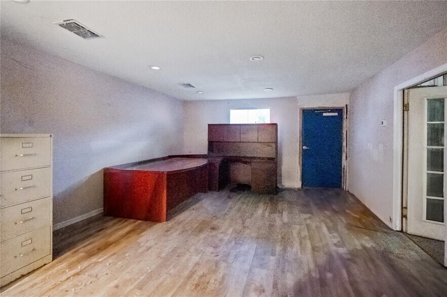 1049 E Myers Blvd, Groveland, FL à vendre - Photo intérieure – Image 3 sur 9