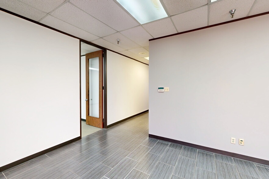 9001 Jameel Rd, Houston, TX à louer - Numérisation 3D Matterport – Image 3 sur 10