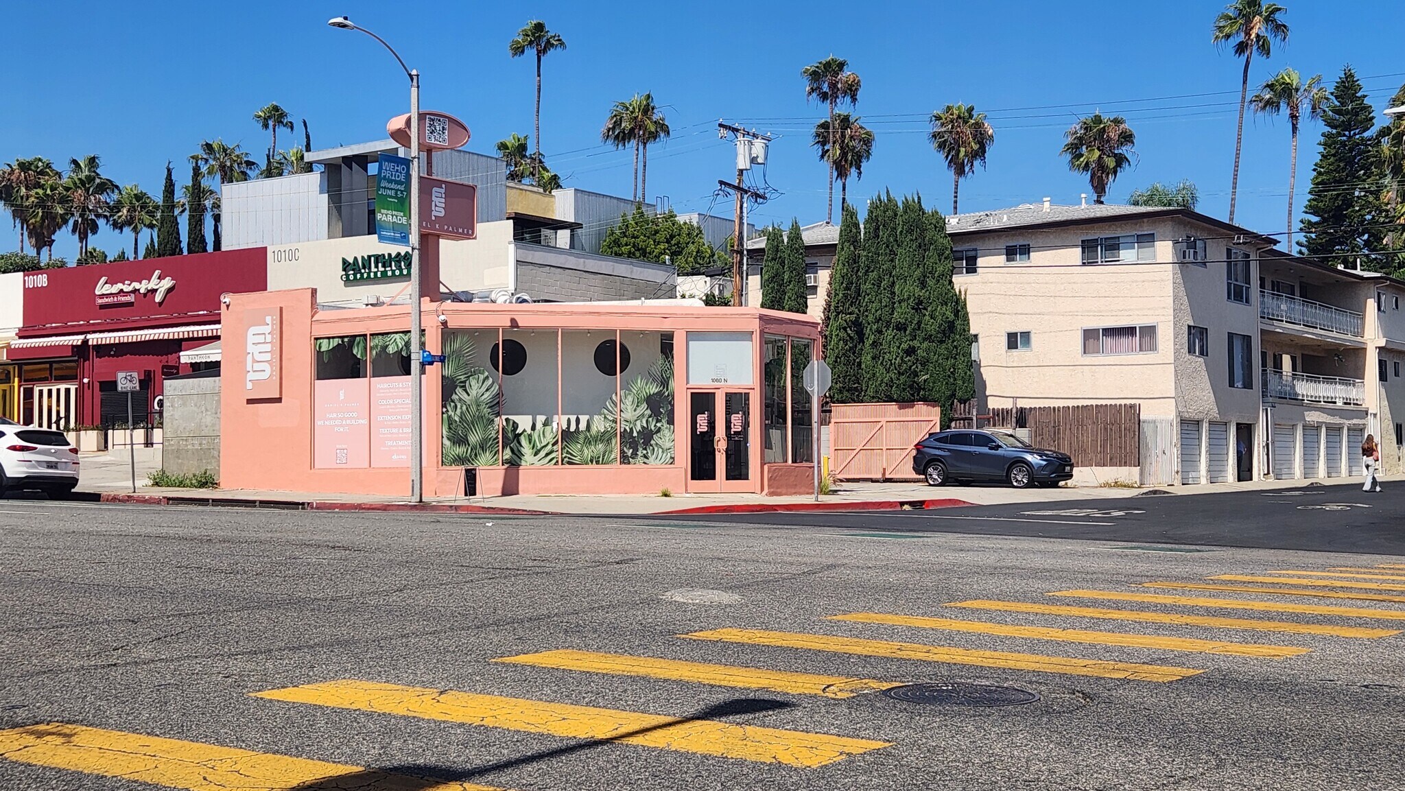 1000 N Fairfax Ave, West Hollywood, CA à vendre Photo de l’immeuble– Image 1 sur 14