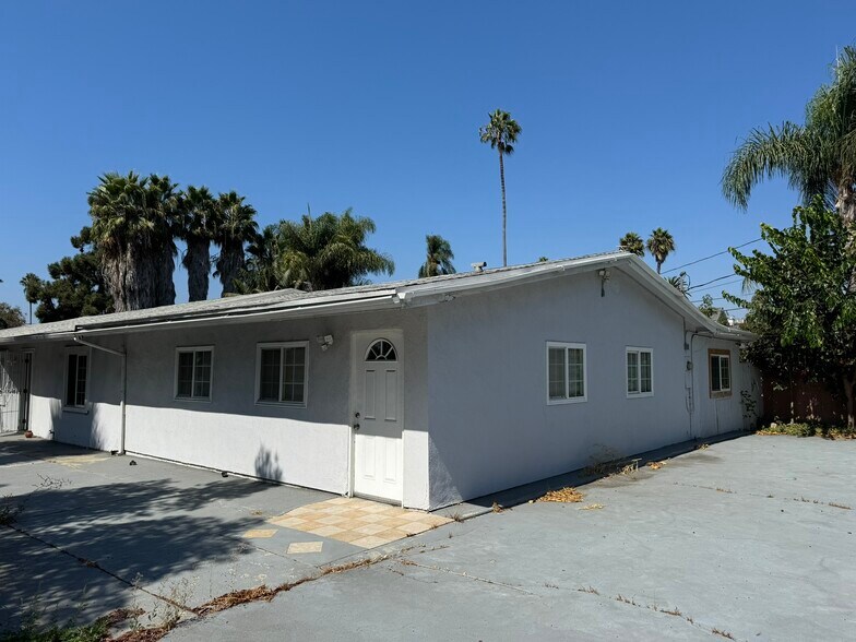 4669 W Olympic Blvd, Los Angeles, CA à vendre - Photo de l’immeuble – Image 3 sur 10