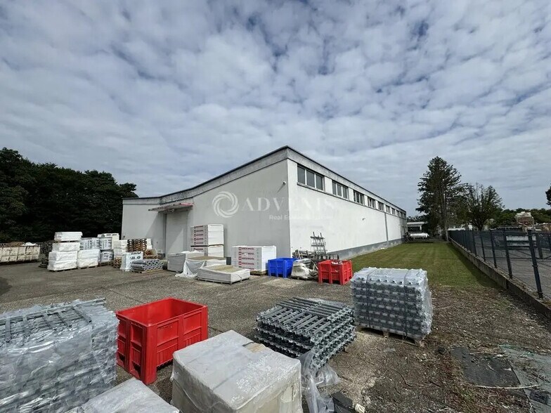 Local d’activités dans Reichstett à louer - Photo de l’immeuble – Image 2 sur 8