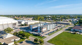 Plus de détails pour 1000 N Dakota St, Vermillion, SD - Logement à vendre