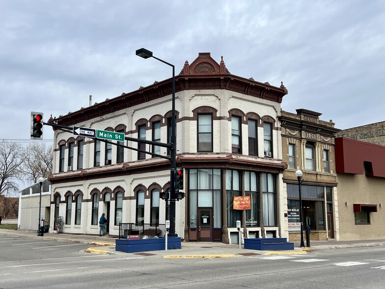 201 N Main St, Crookston, MN à louer - Photo de l’immeuble – Image 1 sur 6