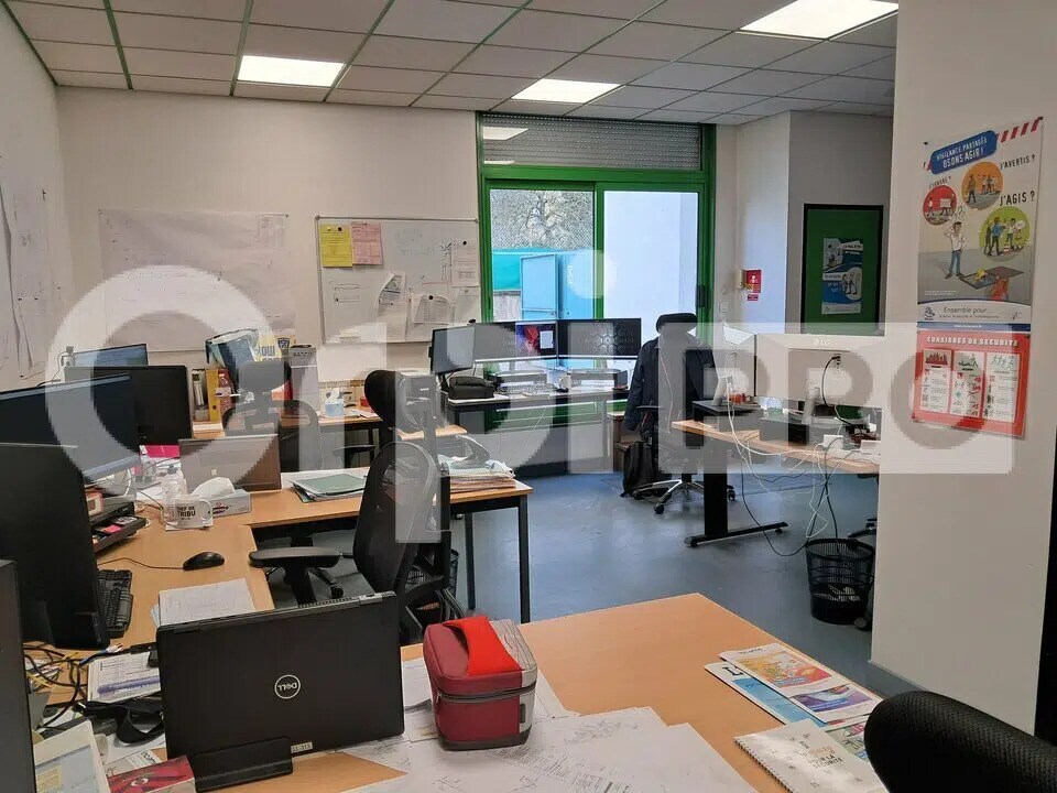 Bureau dans Montluçon à louer Photo de l’immeuble– Image 1 sur 10