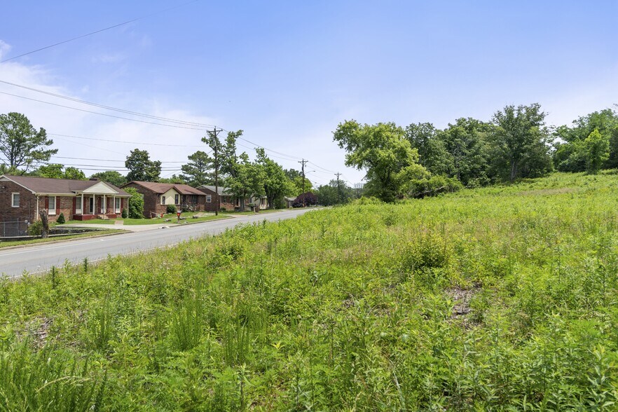 73 Tusculum Rd, Antioch, TN à vendre - Photo de l’immeuble – Image 2 sur 6