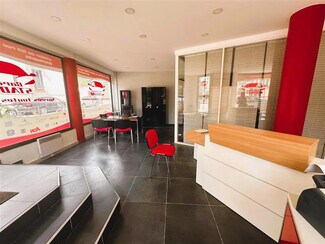 Plus de détails pour Local commercial à louer