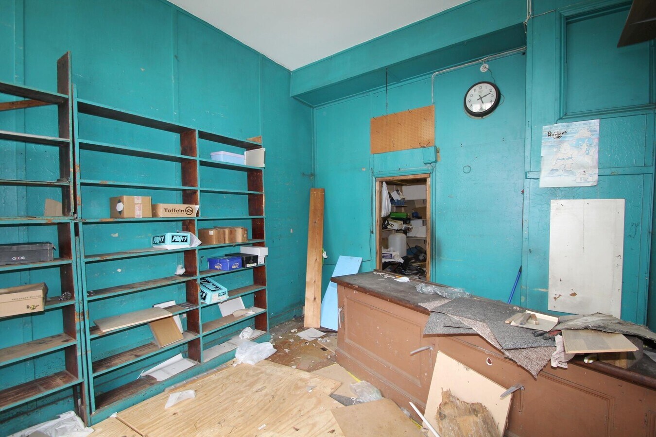 28 Willesden Ln, Londres, LND NW6 7ST - Lot Retail -  - Photo intérieure - Image 1 of 5