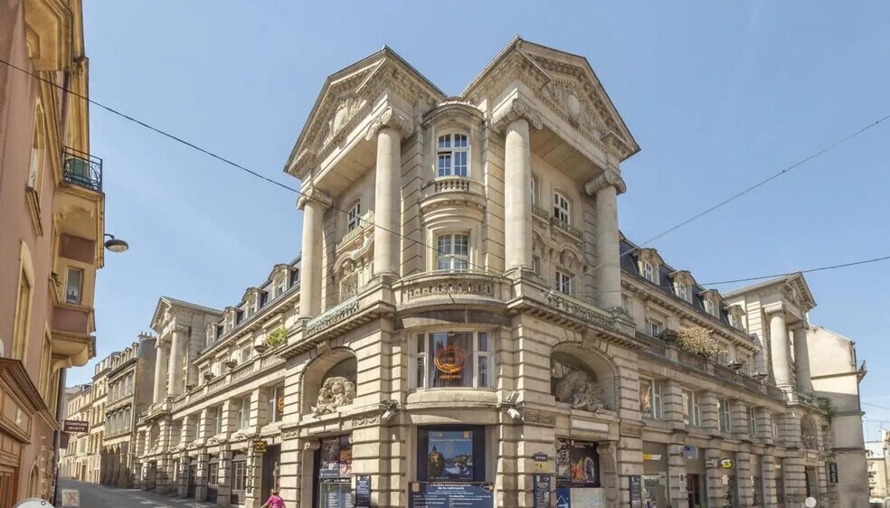 Bureau dans Metz à vendre - Photo de l’immeuble – Image 1 sur 11