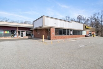 591 Middle Tpke, Storrs Mansfield, CT à louer Photo de l’immeuble– Image 1 sur 5