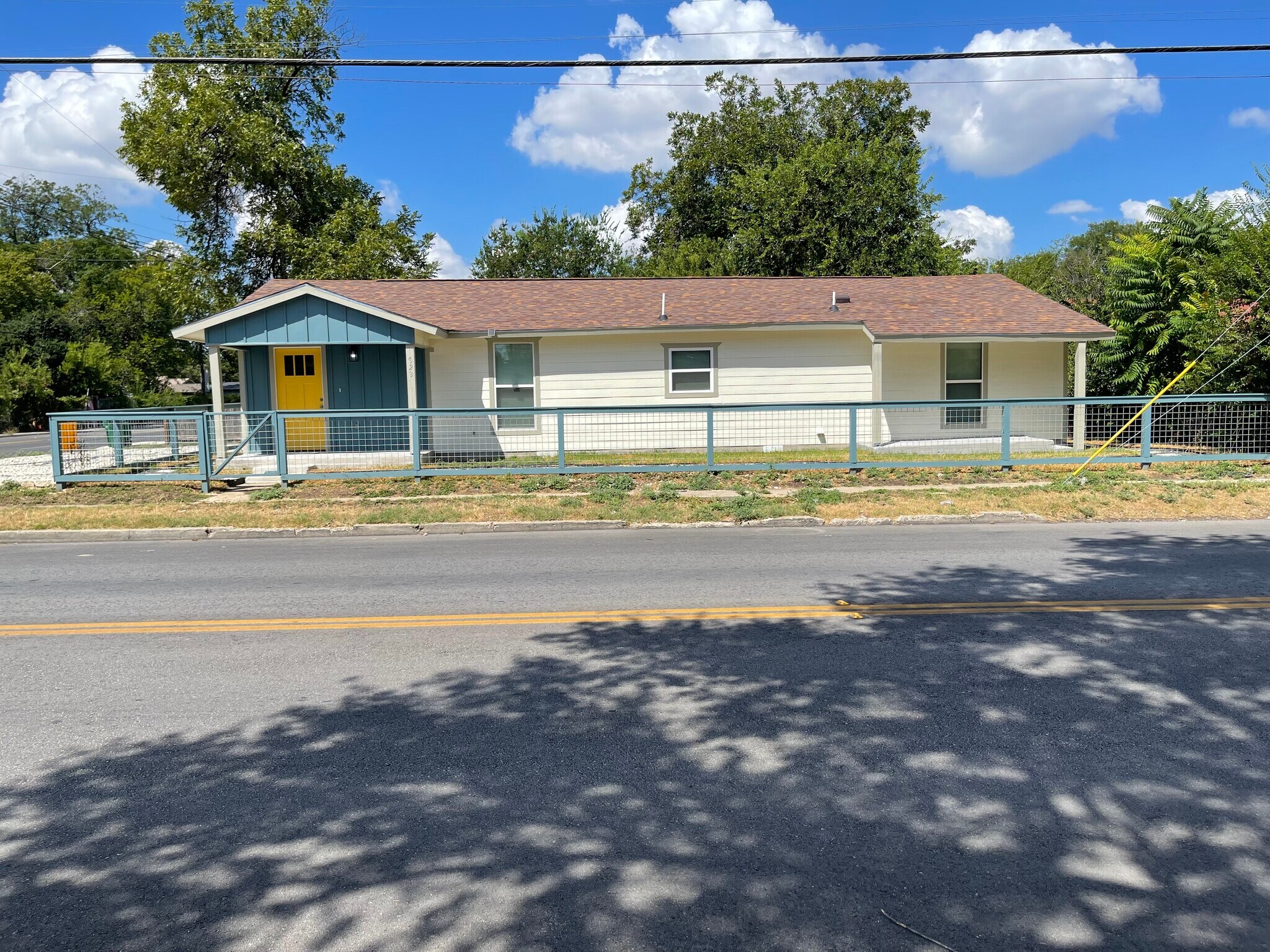 629 S Gevers St, San Antonio, TX à vendre Photo de l’immeuble– Image 1 sur 19