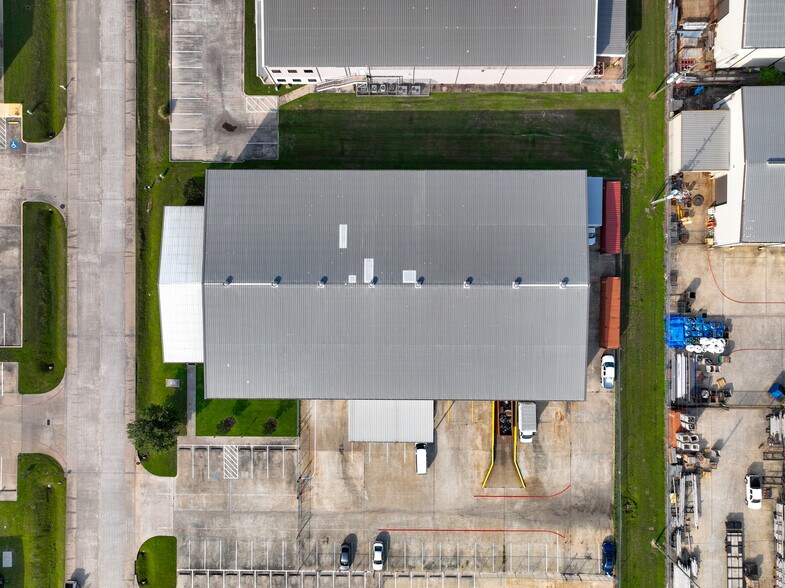 6819 Willowbrook Park Dr, Houston, TX à louer - Photo de l’immeuble – Image 2 sur 5