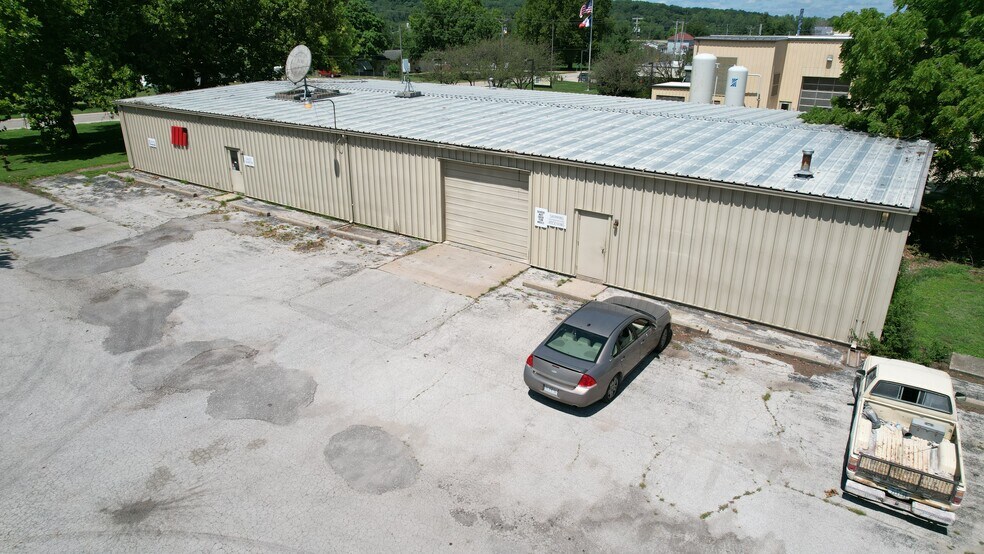 2330 263rd Ave, Fort Madison, IA à vendre - Photo de l’immeuble – Image 2 sur 7