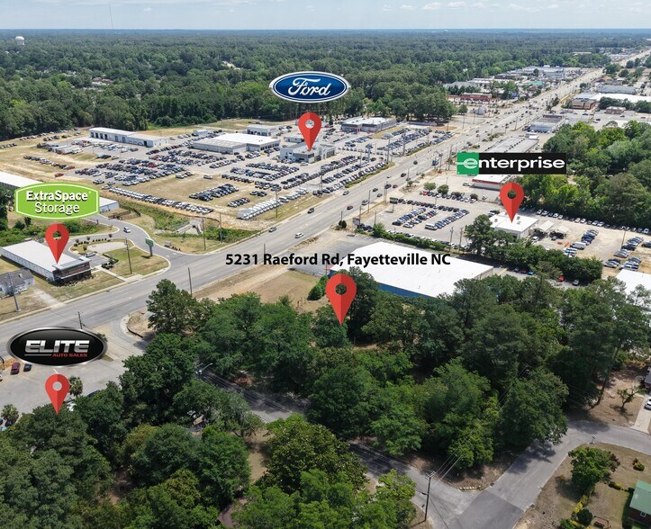 5231 Raeford Rd, Fayetteville, NC à vendre - Photo de l’immeuble – Image 1 sur 18