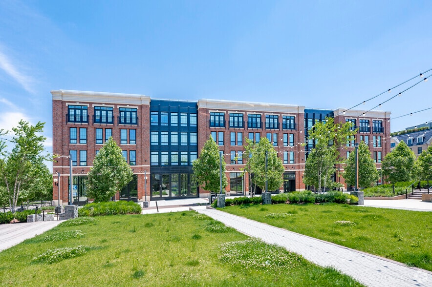 1900 C St SE, Washington, DC à louer - Photo de l’immeuble – Image 3 sur 11