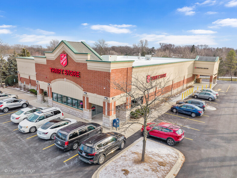 8325 Lemont Rd, Darien, IL à vendre - Photo de l’immeuble – Image 1 sur 5