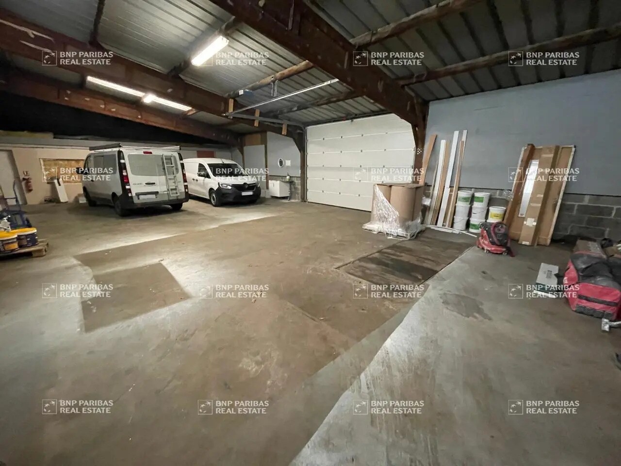 Bureau dans Noyal-sur-Vilaine à louer Photo intérieure– Image 1 sur 8