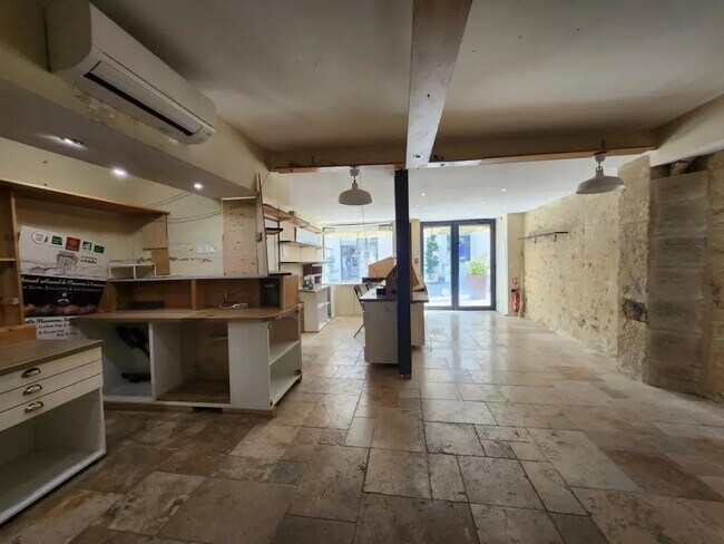 Plus de détails pour Local commercial à vendre