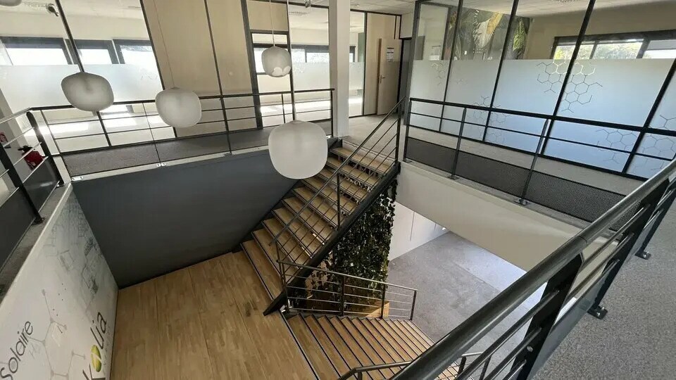 Local d'activités dans Mudaison à vendre - Photo de l’immeuble – Image 3 sur 5