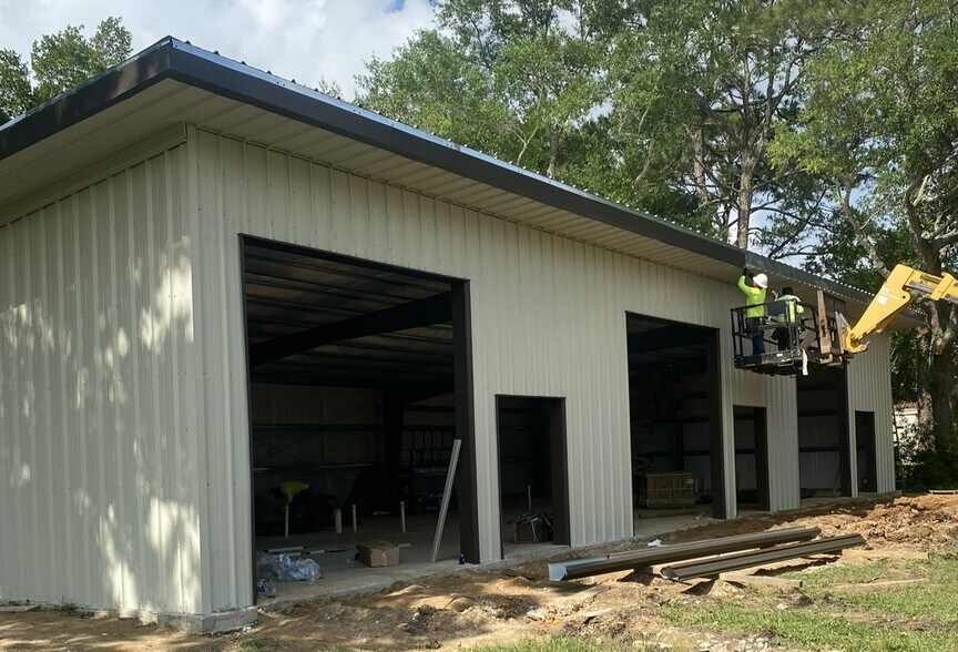 14313 Cullen St, Biloxi, MS à louer - Photo de l’immeuble – Image 3 sur 6