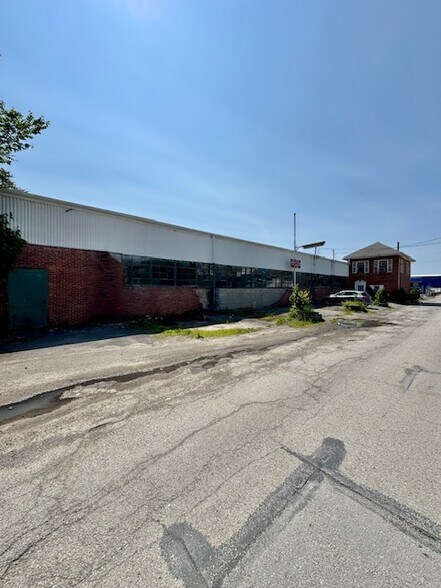 295 Meadow Ave, Washington, PA à vendre - Photo de l’immeuble – Image 3 sur 21