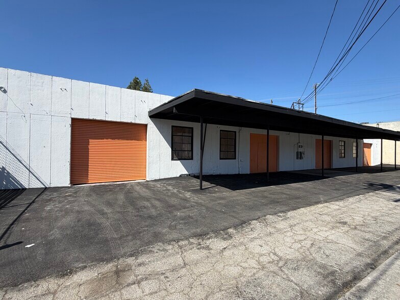 3014 Floyd St, Burbank, CA à vendre - Photo de l’immeuble – Image 2 sur 12
