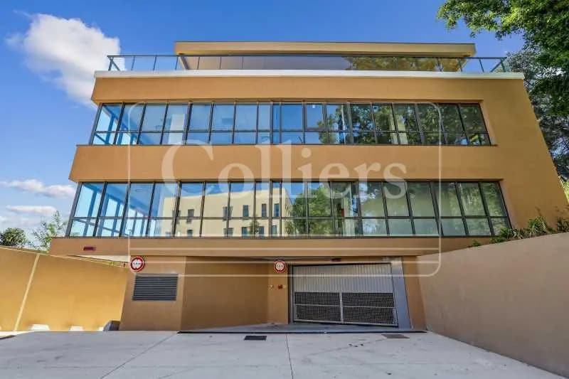 Bureau dans Aix-en-Provence à louer - Photo de l’immeuble – Image 3 sur 7