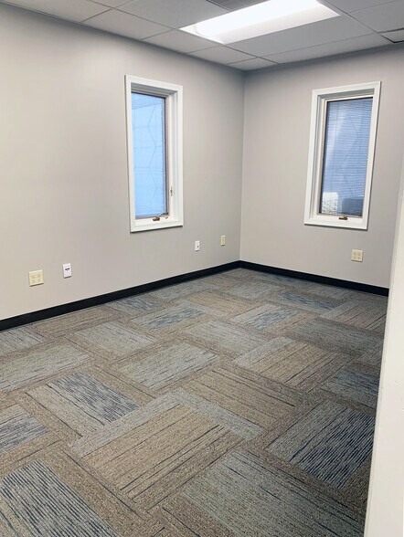 845 Sir Thomas Ct, Harrisburg, PA à louer - Photo intérieure – Image 3 sur 9