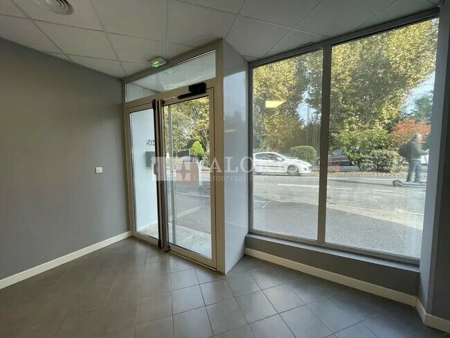 Plus de détails pour 504 Boulevard Louis Blanc, Villefranche-sur-Saône - Bureau à louer