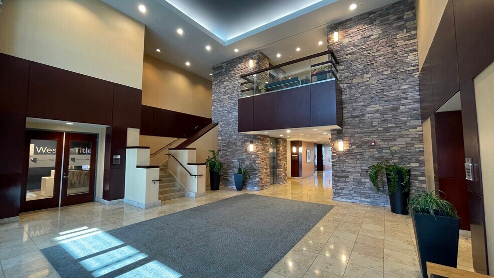 10100 W Charleston Blvd, Las Vegas, NV à vendre - Photo intérieure – Image 3 sur 6