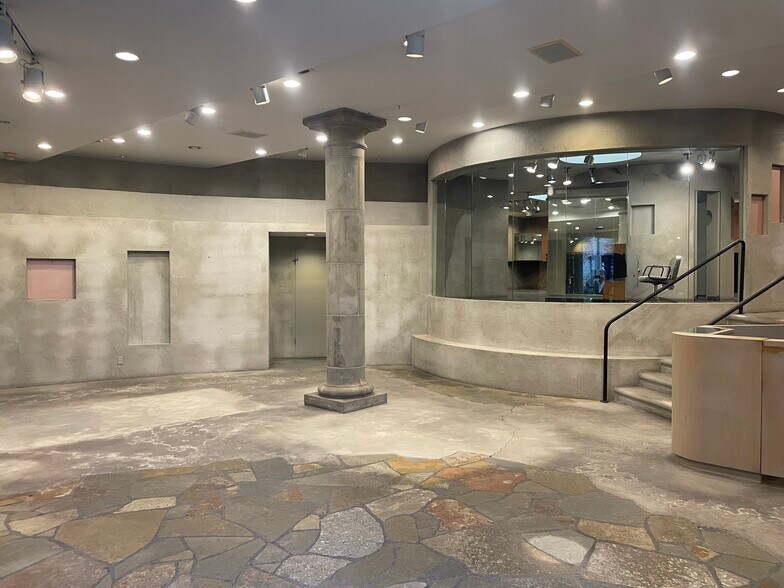 3519 E Coast Hwy, Corona del Mar, CA à louer - Photo de l’immeuble – Image 3 sur 21