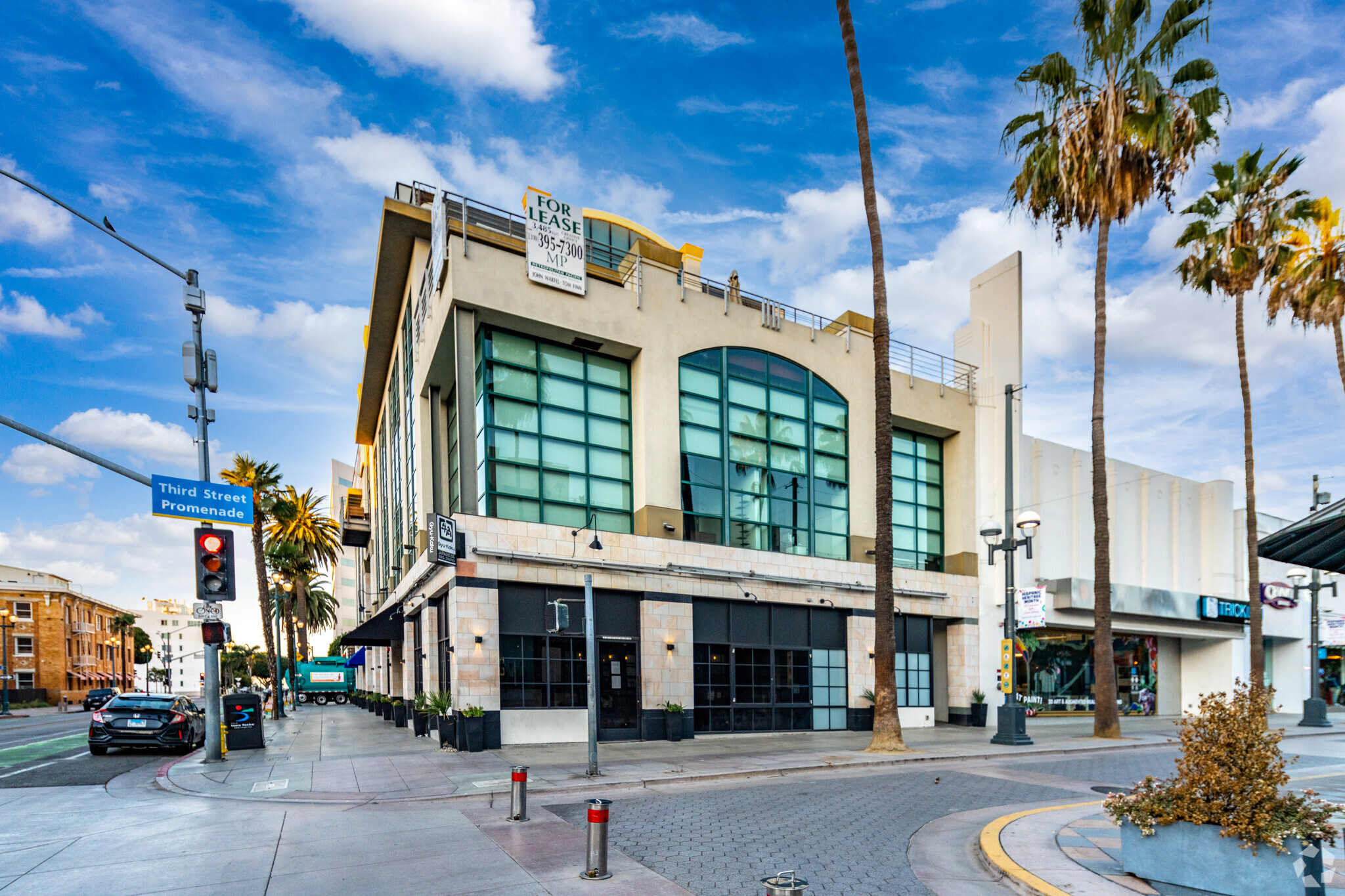 219-231 Arizona Ave, Santa Monica, CA à louer Photo de l’immeuble– Image 1 sur 16