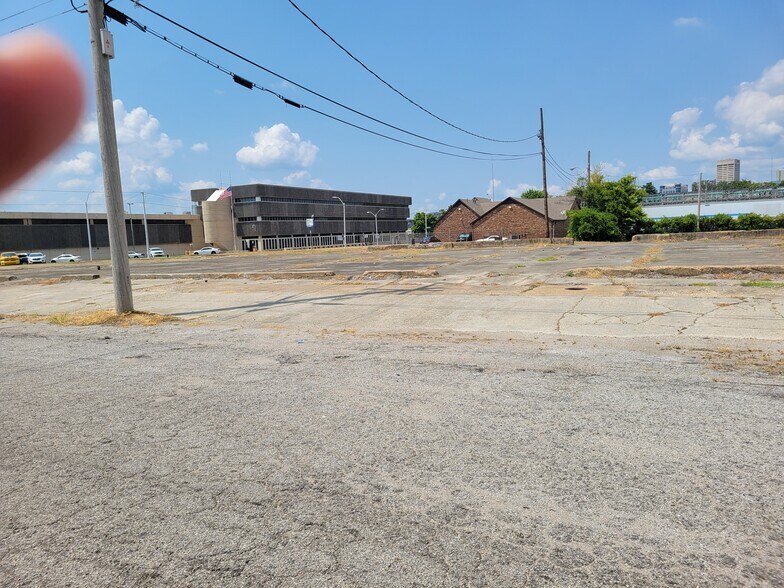 618 B.B. King Boulevard, Memphis, TN à vendre - Photo de l’immeuble – Image 3 sur 6