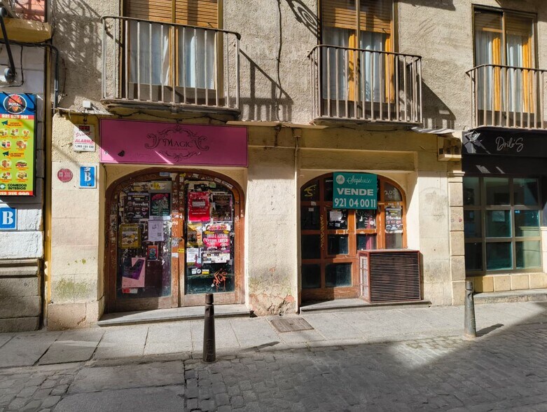 Immeuble residentiel dans Segovia, Segovia à vendre - Photo de l’immeuble – Image 1 sur 6