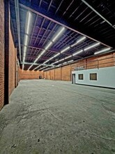 1806-1814 S San Pedro St, Los Angeles, CA à louer Photo intérieure– Image 1 sur 4