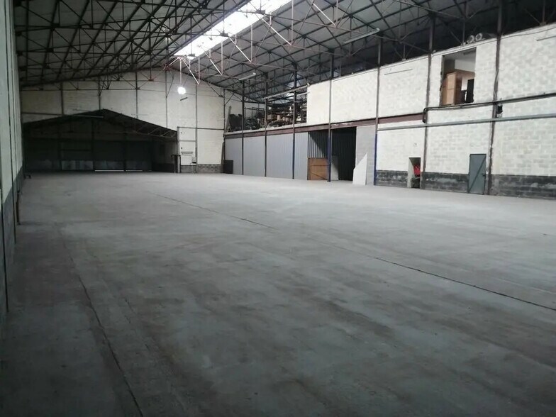 Industriel/Logistique dans La Chapelle-de-Guinchay à louer - Photo de l’immeuble – Image 3 sur 7