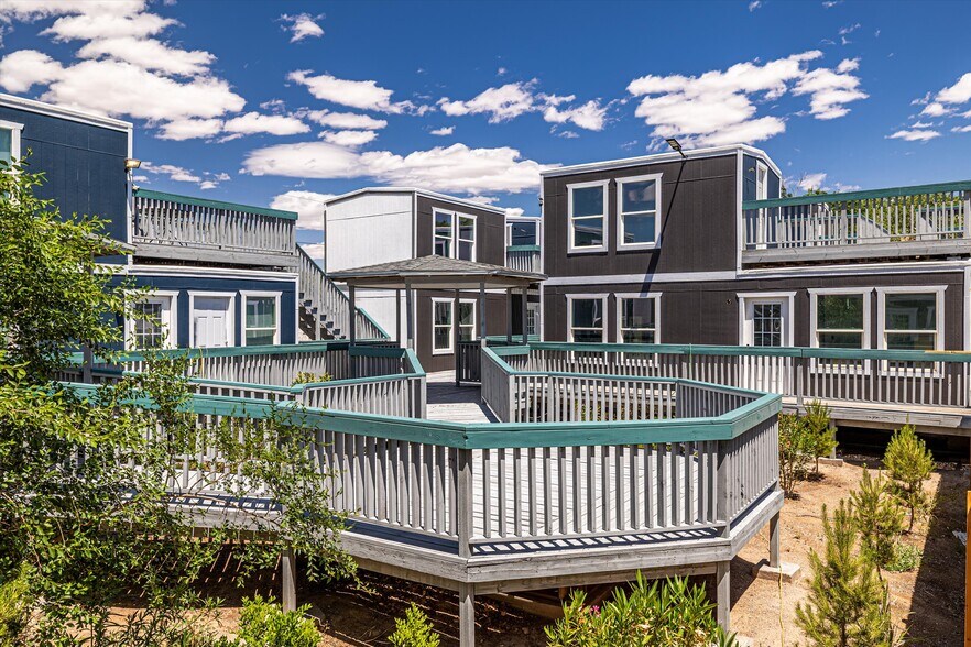 108 McDonald Street St, Beatty, NV à vendre - Photo de l’immeuble – Image 3 sur 18