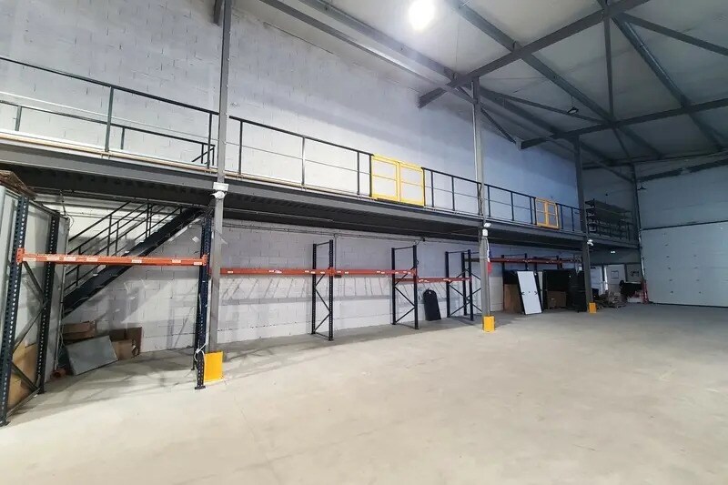 Local d’activités dans Béziers à louer - Photo de l’immeuble – Image 3 sur 8